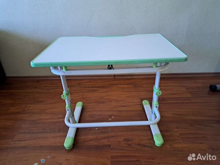 Детский стол