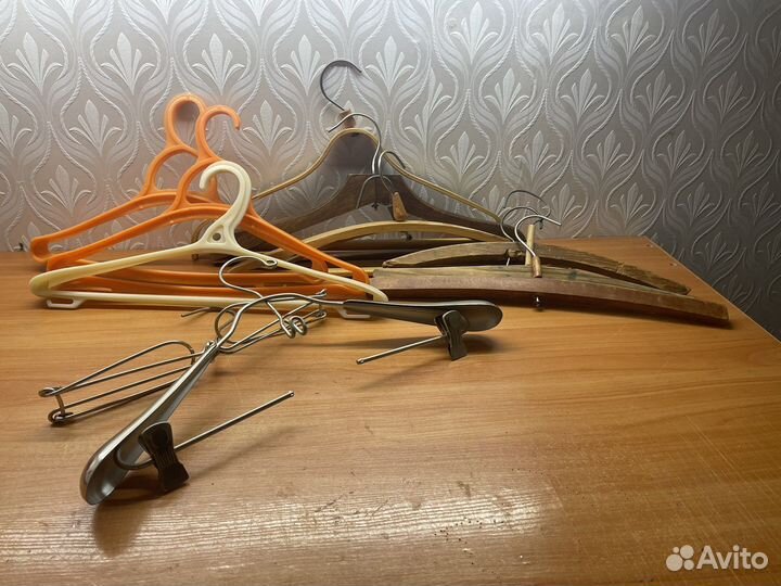 Вешалки
