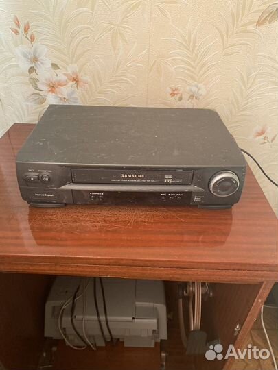 Видеомагнитофон