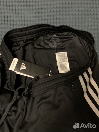 Шорты adidas