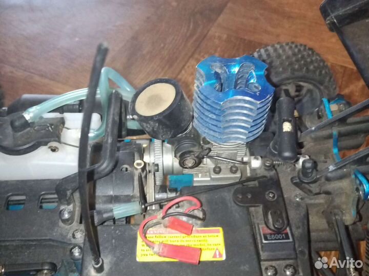 Машина на радиоуправлении с двс