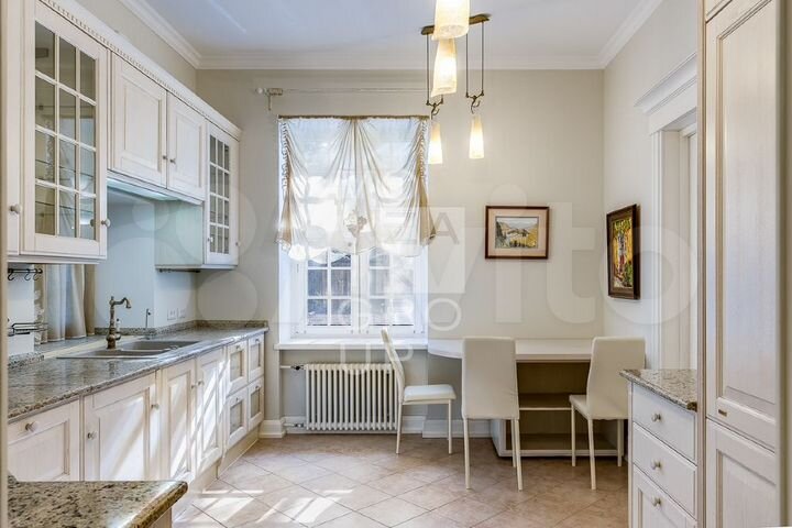 Дом 550 м² на участке 15 сот.