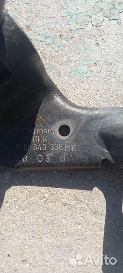 Петля роздвижной двери vw t5