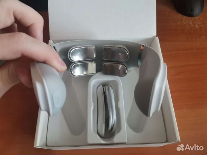 Электроимпульсный шейный массажёр