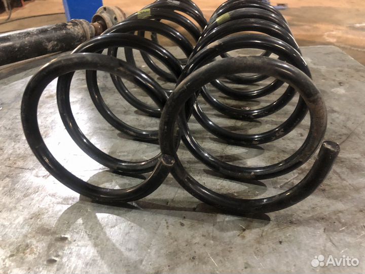 Пружины задние Hyundai Kia 55330-4L001