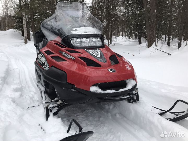 Снегоход BRP Ski-Doo Expedition 600 SDI