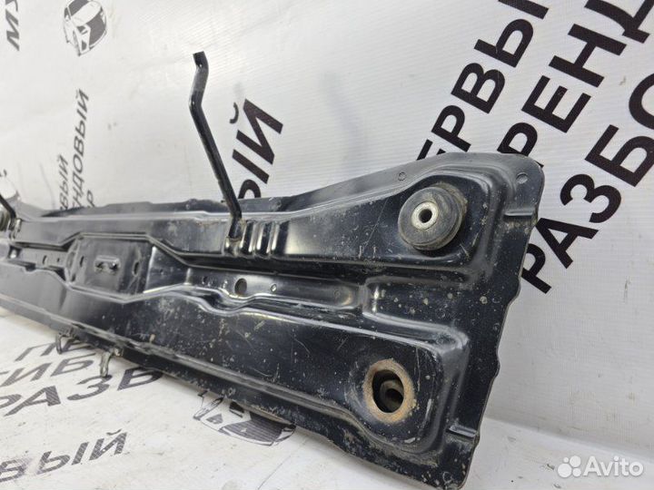 Балка крепления АКПП Suzuki Grand Vitara 2