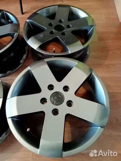 R15/5/114.3 цо67,1(8-шт.)