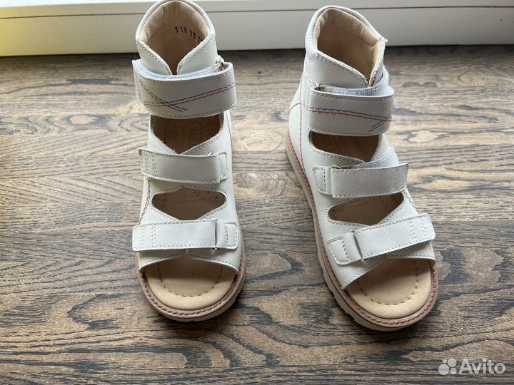 Сандалии детские 27