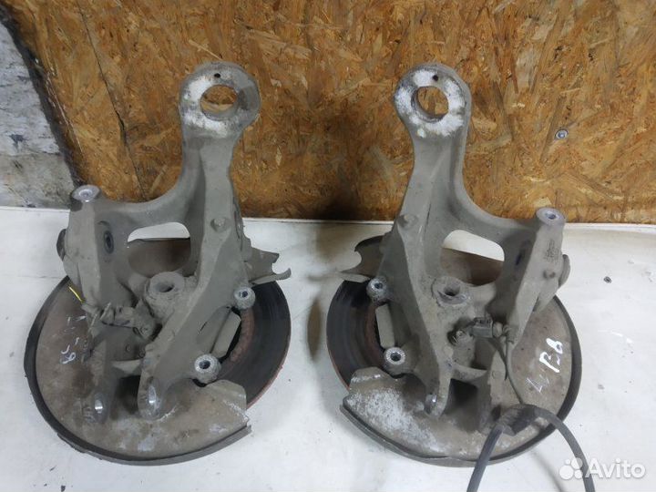 Кулак задний Audi A4 B8