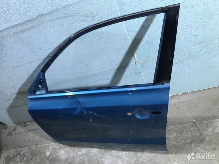 Дверь передняя левая Suzuki Vitara
