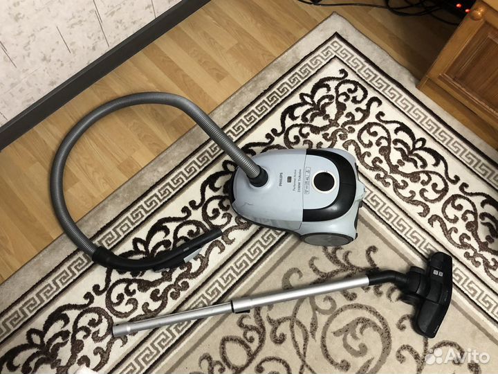Пылесос philips