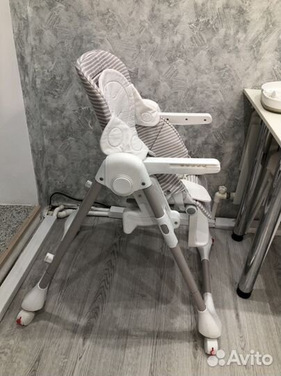 Детский стульчик для кормления happy baby