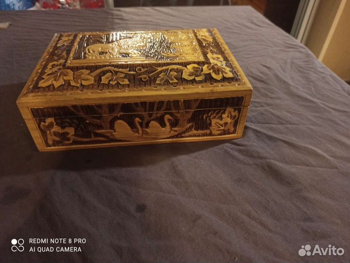 Продам деревянную шкатулку ручной работы