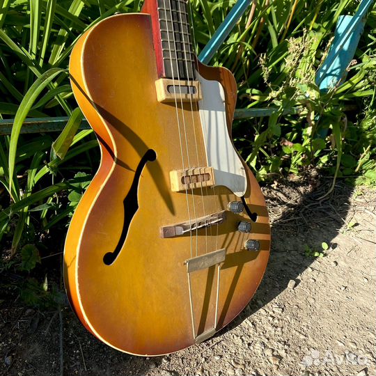 Электрогитара «Арктоп». 1970-й год. СССР