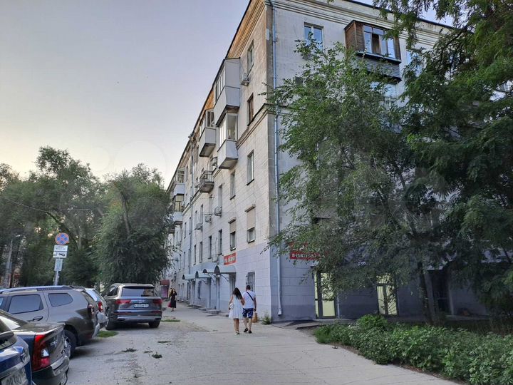 Торговая площадь, 16 м²