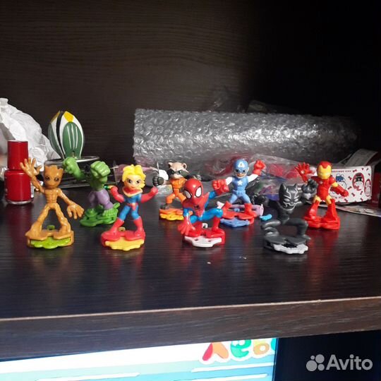 Киндер Марвел Звездные войны