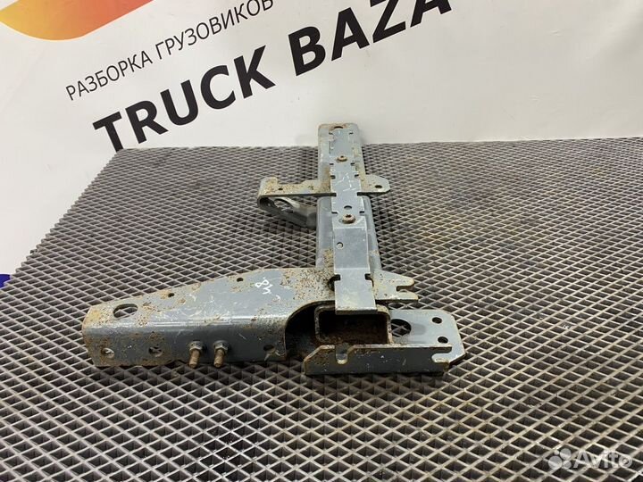 Кронштейн переднего крыла Daf CF