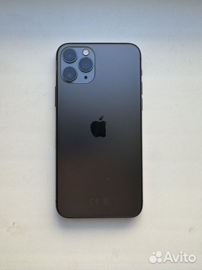Телефон iPhone 11 про