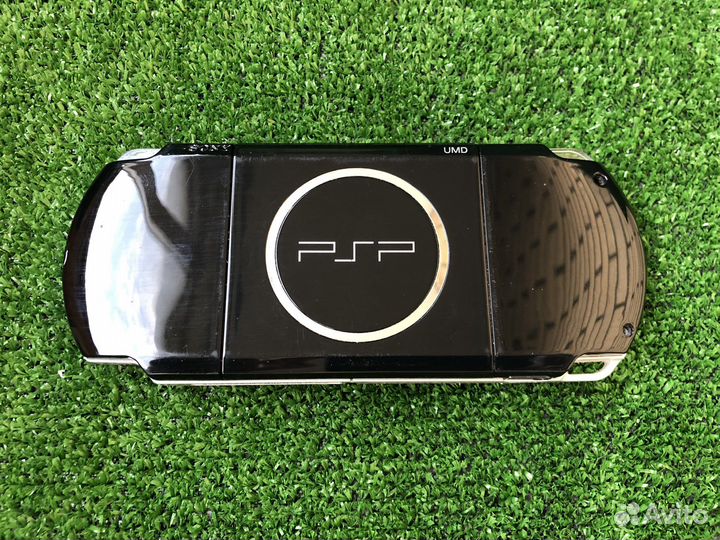 Sony PSP 3008 Playstation Portable + WiFi + 8Gb