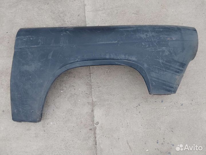 Крыло переднее правое и левое газ 21
