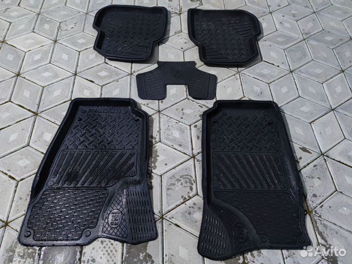 Автомобильные коврики (бу) на Volkswagen Polo