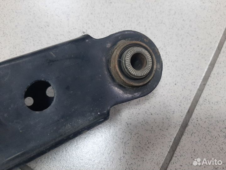 Крепление, рычаг подвески заднее Rav 4 40