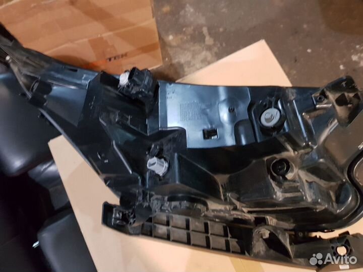 Фара левая Honda CR-V 2017г