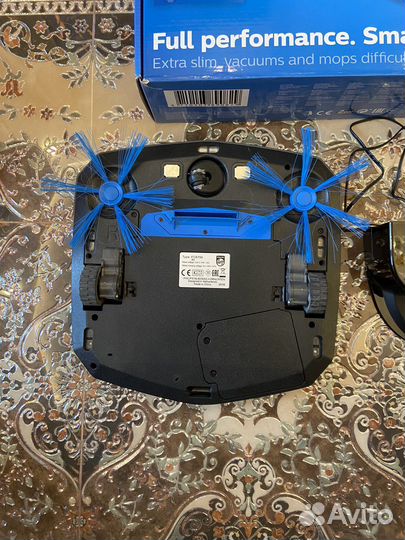 Робот пылесос philips