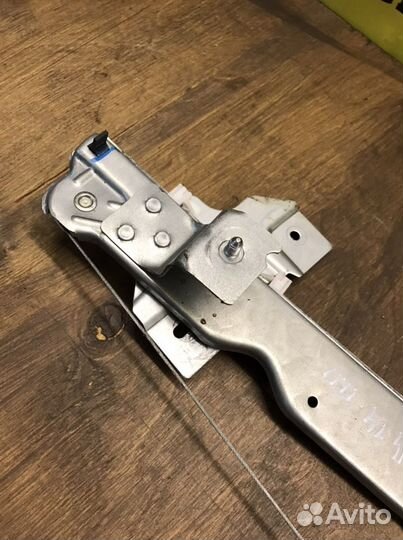 Рено Дастер стеклоподъемник правый