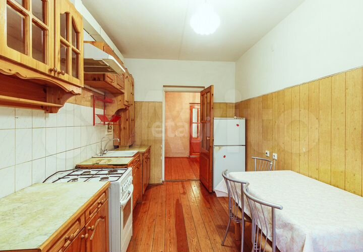 3-к. квартира, 90 м², 1/6 эт.