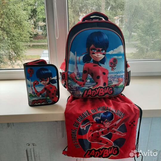 Школьный рюкзак,пенал,сумка для обуви
