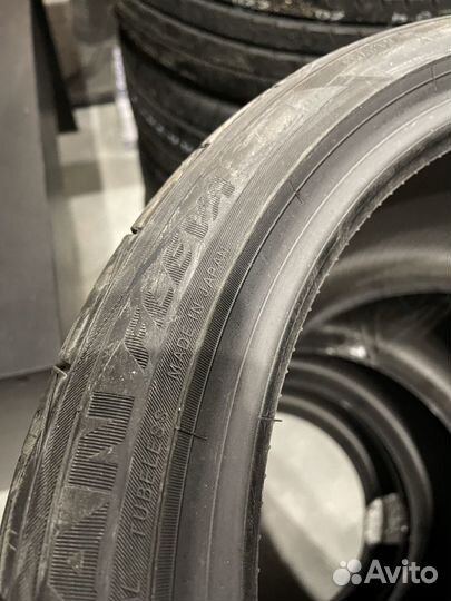 Yokohama Advan Fleva V701 255/35 R18 94W