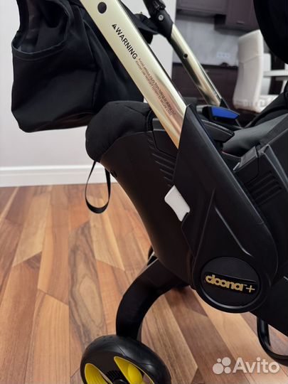 Коляска Doona Plus Gold Limited edition как новая