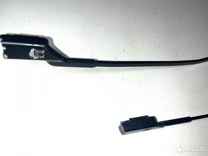 Поводки дворников VW Golf 6