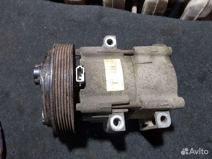 Компрессор кондиционера Ford focus 1