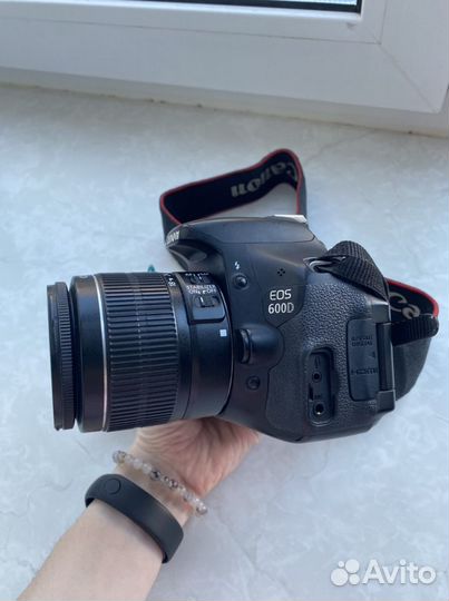 Зеркальный фотоаппарат canon 600d