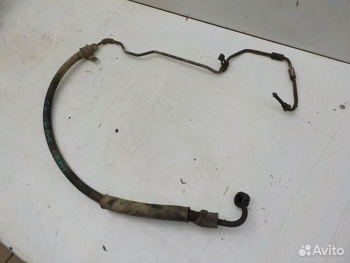 Трубка гур на Hyundai Santa Fe (SM)