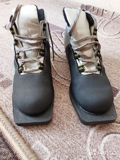 Лыжные ботинки larsen 37 размер