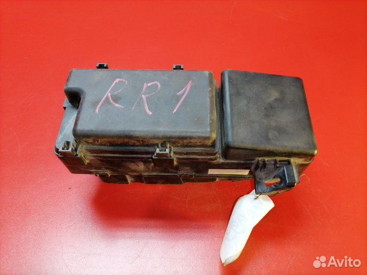Блок предохранителей подкапотный Honda Elysion RR1