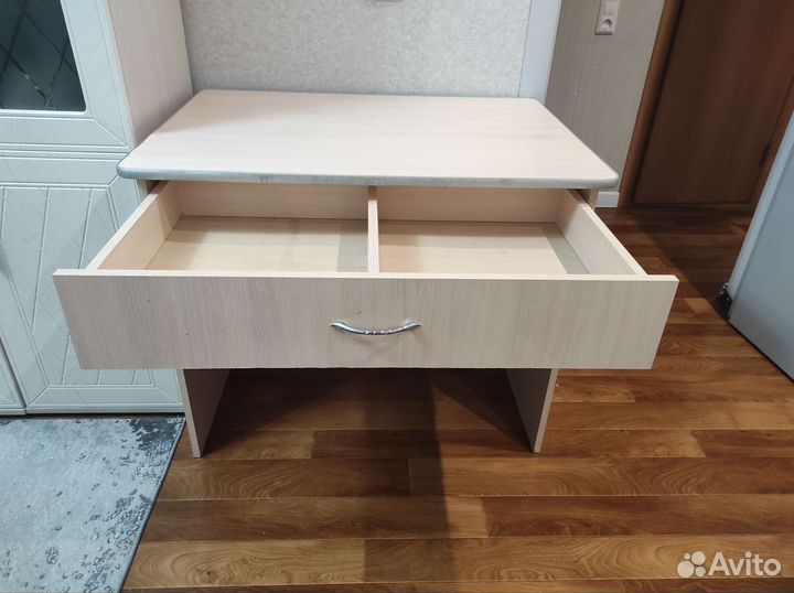 Письменный стол