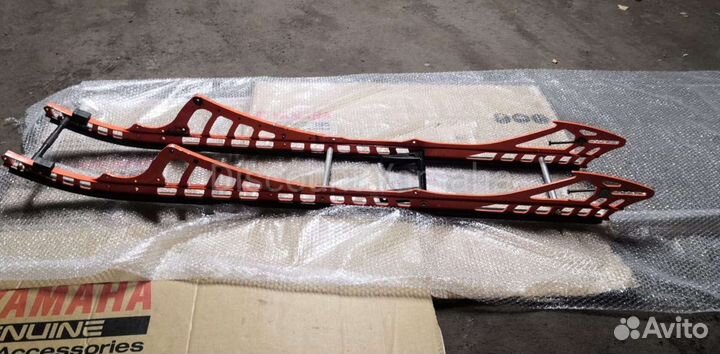 Новы оригинальный рельс полоз Yamaha Viper MTX 162