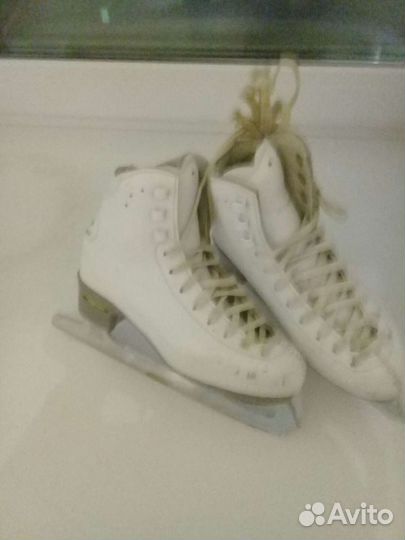 Коньки фигурные