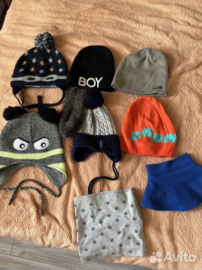 Шапки, манишка, снуд для мальчика