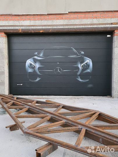 Секционные ворота