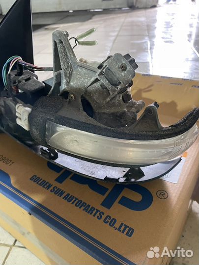 Зеркало заднее правое Toyota LC Prado 150