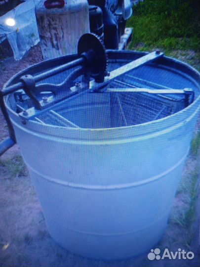 Медогонка 2х рамочная