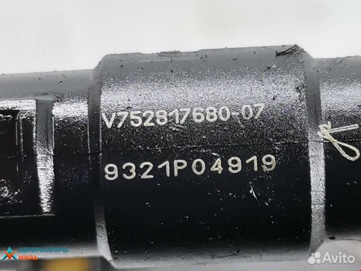 Форсунка Peugeot 5008 2010 1984J2