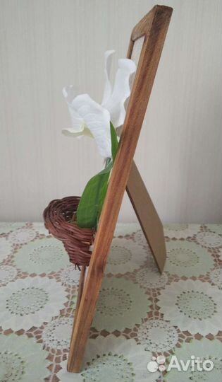 Панно в деревянной рамке. Подснежник