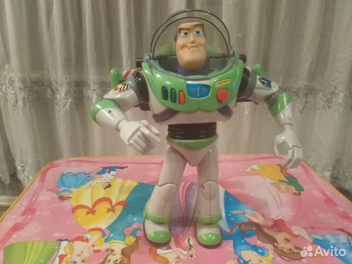 Коллекционный 12- ти дюймовый Базз Лайтер